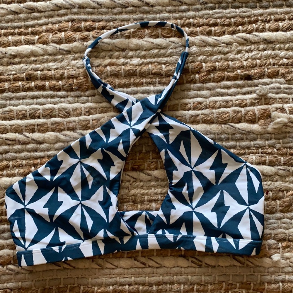 Mikoh bikini top